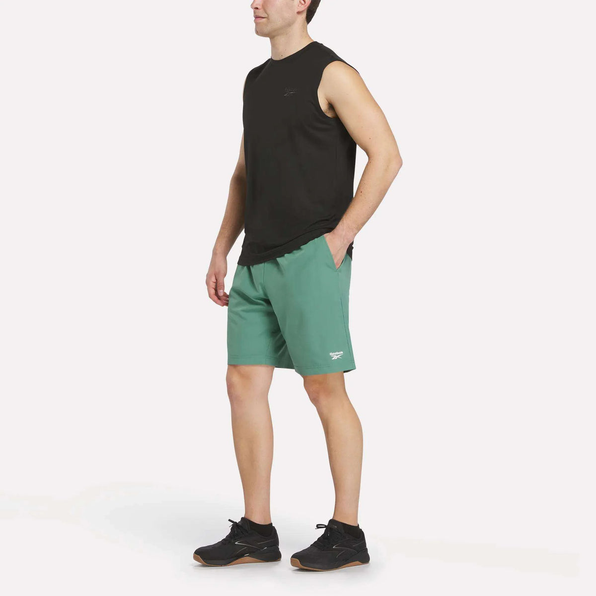 Men's Range Woven Shorts 9"