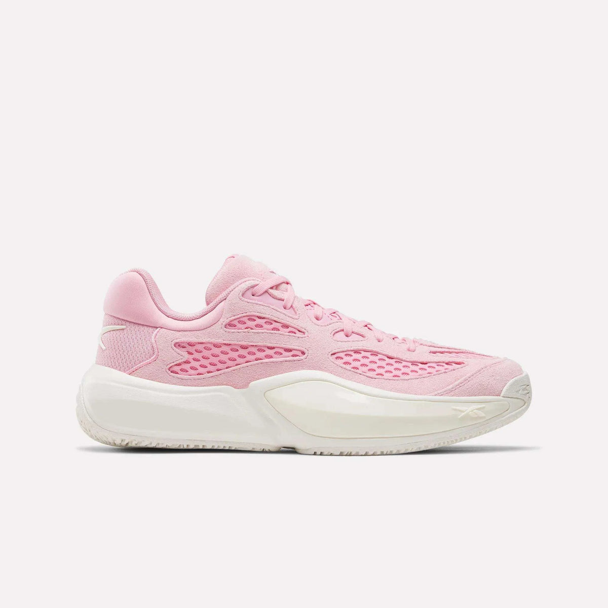 Engine A 26 Basketball Shoes
