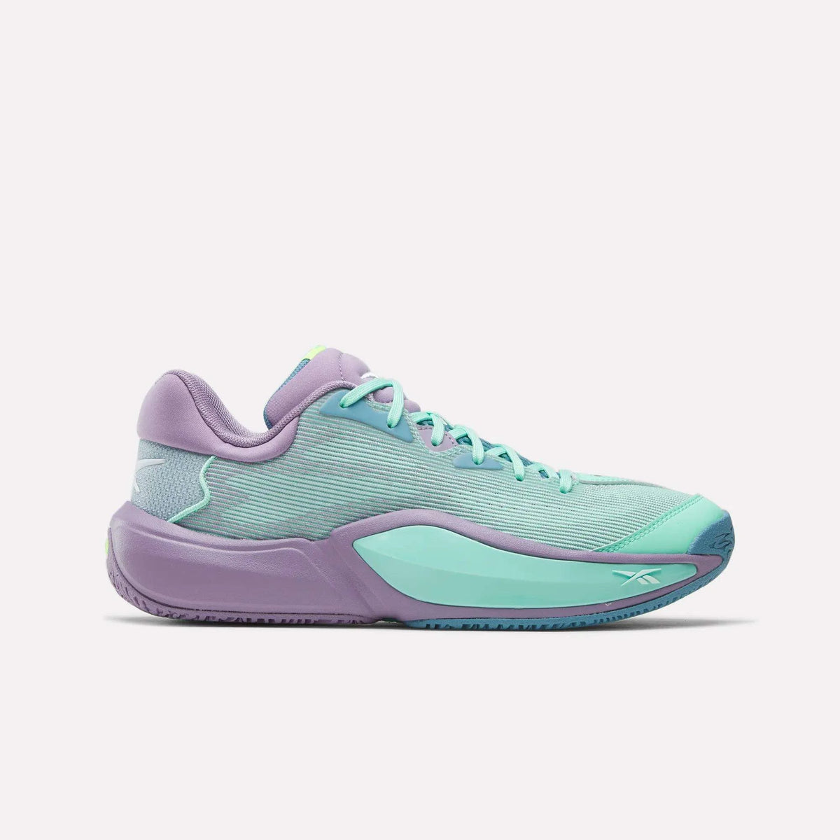Engine A 26 Basketball Shoes