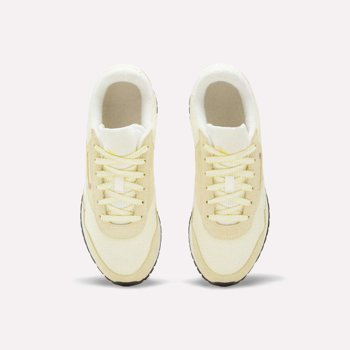Women's Classic AZ Shoes